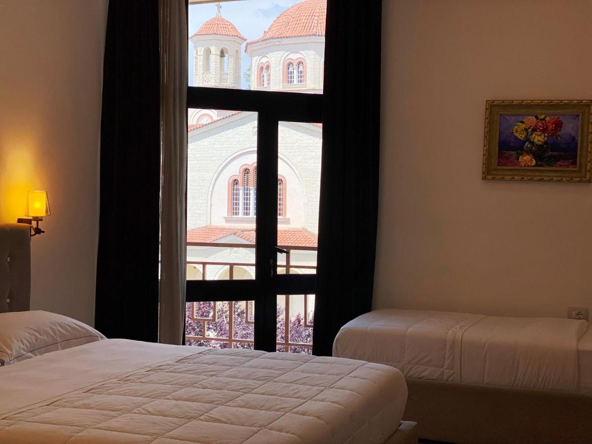 Hotel Republika Berat Buitenkant foto